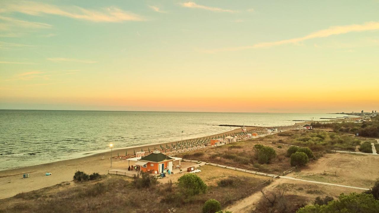 Aparthotel La Pineta Lido di Jesolo Kültér fotó